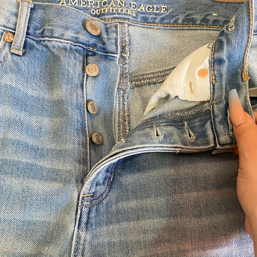 American Eagle boyfriend jeans - Picture 5 of 8